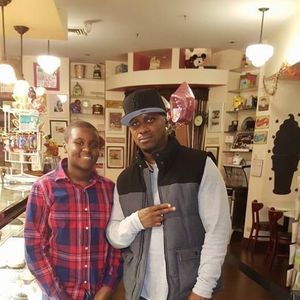 Meet your Posher, Mikal